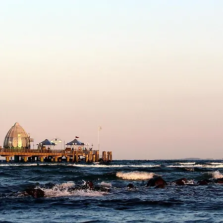 Beach'n'sea 8 *